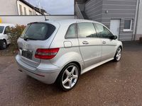 Gebraucht Mercedes B170 116 PS (85 kW) 2005 Silber Van / Kleinbus