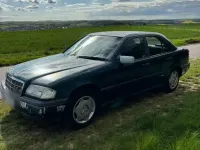 Gebraucht Mercedes C180 1996 Grün Limousine