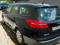 Gebraucht Ford Focus 101 PS (74 kW) 2017 Schwarz Kombi