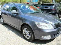 Gebraucht Skoda Octavia 102 PS (75 kW) 2011 Grau Kombi