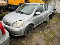 Gebraucht Toyota Yaris Sol 65 PS (47 kW) 2005 Silber Limousine