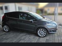 Gebraucht Ford Fiesta Titanium 101 PS (74 kW) 2015 Grau Limousine