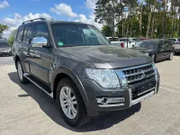 Gebraucht Mitsubishi Pajero 190 PS (139 kW) 2018 Grau SUV