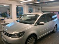 Gebraucht VW Touran 105 PS (77 kW) 2011 Silber Van / Kleinbus
