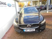 Gebraucht Volvo V60 Core 163 PS (119 kW) 2024 Schwarz Kombi