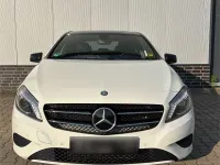 Gebraucht Mercedes A180 Urban 122 PS (89 kW) 2014 Weiß Kleinwagen