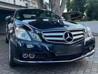 Gebraucht Mercedes E250 204 PS (150 kW) 2009 Blau Coupé