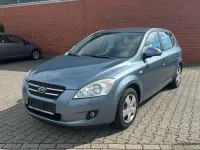 Gebraucht Kia Ceed 109 PS (80 kW) 2009 Blau Kleinwagen