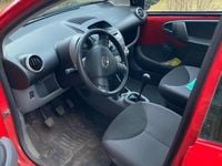 Gebraucht Toyota Aygo 67 PS (49 kW) 2007 Rot Kleinwagen
