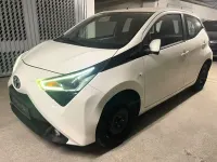 Gebraucht Toyota Aygo Connect Style 120 PS (88 kW) 2012 Weiß Kleinwagen