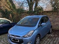 Gebraucht Hyundai ix20 116 PS (85 kW) 2012 Blau Kleinwagen