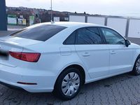 Gebraucht Audi A3 110 PS (80 kW) 2015 Weiß Limousine