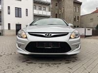 Gebraucht Hyundai i30 Classic 109 PS (80 kW) 2012 Silber Limousine