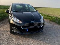 Gebraucht Ford Fiesta Ambiente 60 PS (44 kW) 2015 Schwarz Kleinwagen