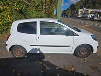 Gebraucht Renault Twingo Authentique 58 PS (42 kW) 2008 Weiß Kleinwagen
