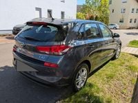 Second-hand Hyundai i30 Select 120 CP (88 kW) 2017 Negru Berlinǎ