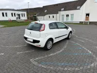 Gebraucht Fiat Punto 69 PS (50 kW) 2011 Weiß Kleinwagen