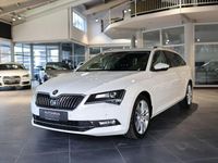 Gebraucht Skoda Superb Style 150 PS (110 kW) 2018 Candyweiss Kombi