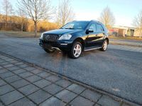 Gebraucht Mercedes ML320 224 PS (164 kW) 2009 Schwarz SUV