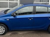Gebraucht Hyundai i20 Classic 77 PS (56 kW) 2013 Blau Kleinwagen
