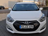 Gebraucht Hyundai i40 Edition 136 PS (100 kW) 2014 Weiß Kombi