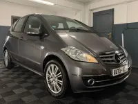 Gebraucht Mercedes A180 109 PS (80 kW) 2011 Grau Limousine