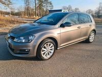 Gebraucht VW Golf VII LOUNGE 110 PS (80 kW) 2016 Grau Limousine
