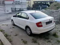 Gebraucht Skoda Rapid Ambition 90 PS (66 kW) 2014 Weiß Kleinwagen