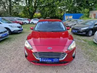 Używany Ford Focus 125 KM (91 kW) 2021 Czerwony Sedan/Limuzyna