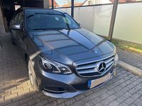 Gebraucht Mercedes E220 Avantgarde 170 PS (125 kW) 2016 Grau Kombi