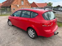 Gebraucht Seat Altea 125 PS (91 kW) 2008 Rot Limousine