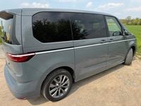 Second-hand VW Multivan Style 204 CP (150 kW) 2022 Gri Monovolum