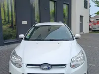 Używany Ford Focus SYNC Edition 101 KM (74 kW) 2014 Biały Sedan/Limuzyna