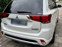 Gebraucht Mitsubishi Outlander P-HEV 203 PS (149 kW) 2017 Weiß SUV