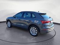 Gebraucht Audi Q3 Ambiente 190 PS (139 kW) 2025 Grau SUV