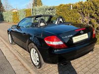 Second-hand Mercedes SLK200 163 CP (119 kW) 2007 Negru Cabrio