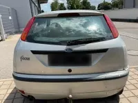 Usata Ford Focus 75 CV (55 kW) 2003 Argento Utilitaria