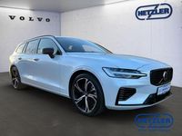 Gebraucht Volvo V60 Plus 455 PS (334 kW) 2025 Crystal white pearl / metallic Kombi