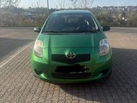 Gebraucht Toyota Yaris 70 PS (51 kW) 2007 Grün Kleinwagen