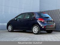 Gebraucht Peugeot 208 Active 82 PS (60 kW) 2019 Blau Kleinwagen
