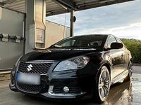 Gebraucht Suzuki Kizashi 178 PS (130 kW) 2012 Schwarz Limousine