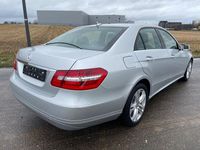 Gebraucht Mercedes E220 Avantgarde 170 PS (125 kW) 2009 Silber Limousine