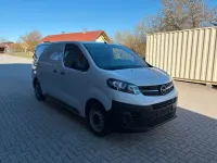 Gebraucht Opel Vivaro Selection 102 PS (75 kW) 2023 Casablancaweiss/glacier/arctic w Van / Kleinbus