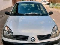 Gebraucht Renault Clio II 58 PS (42 kW) 2004 Andere farben Kleinwagen