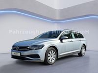 Gebraucht VW Passat Basis 150 PS (110 kW) 2022 Scale silver metallic Kombi