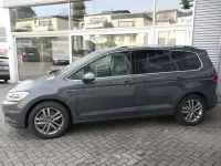 Neu VW Touran Edition 150 PS (110 kW) 2026 Delfingrau metallic Van / Kleinbus