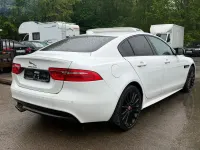 Gebraucht Jaguar XE R-Sport 179 PS (131 kW) 2016 Weiß Limousine