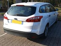 Gebraucht Ford Focus 2012 Weiß Kombi