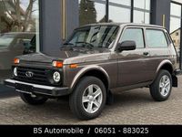 Gebraucht Lada niva 83 PS (61 kW) 2023 Braun SUV
