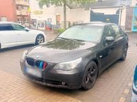 Second-hand BMW 525 177 CP (130 kW) 2004 Negru Berlinǎ